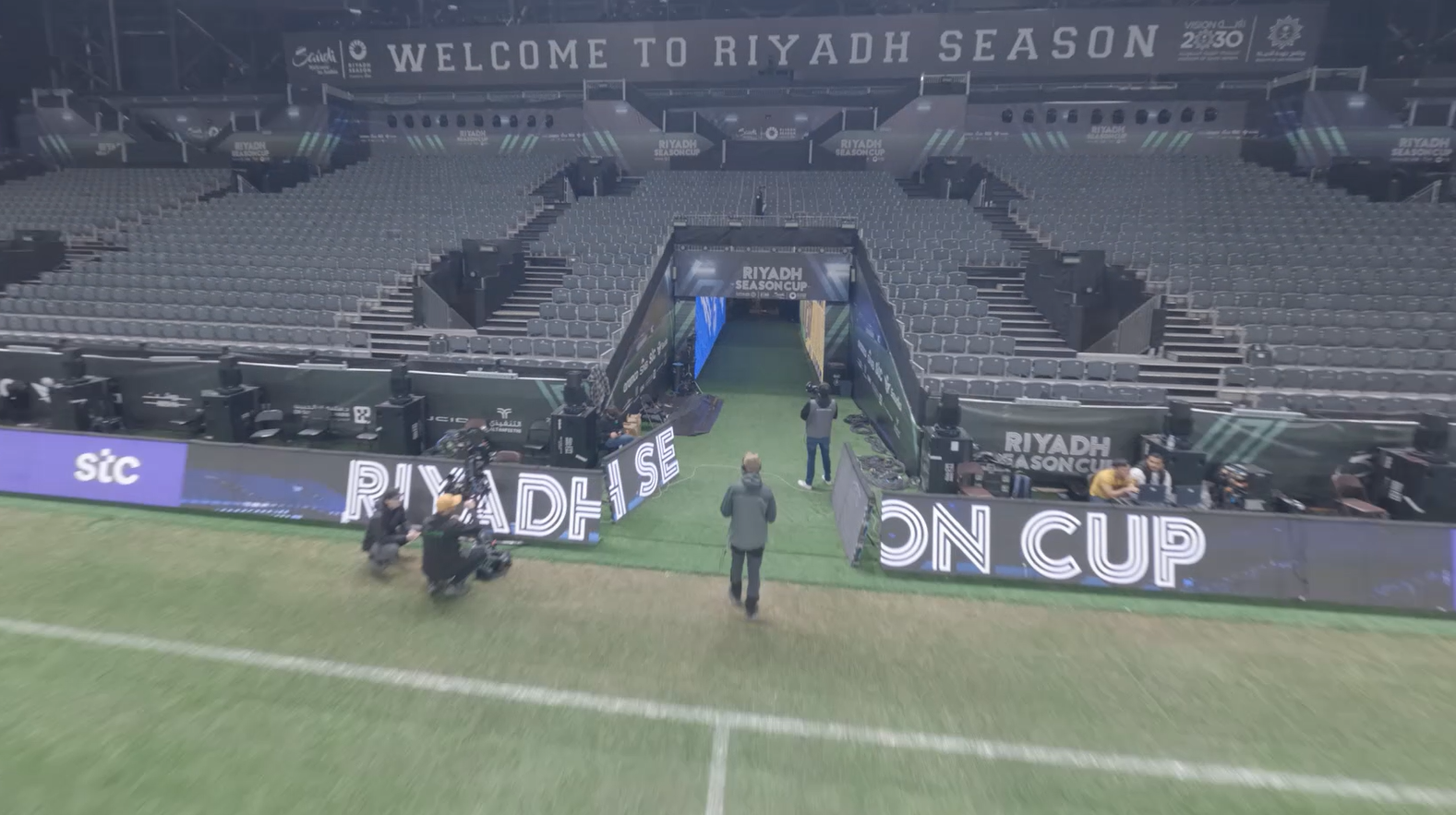 Entrada vestuarios campo